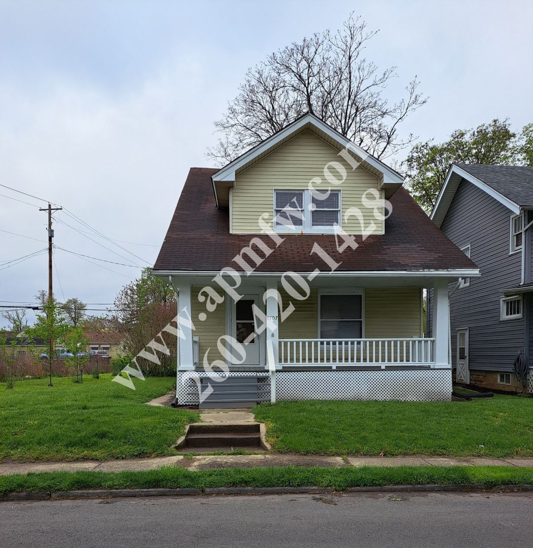 Fort Wayne House: 1707 Bayer Ave