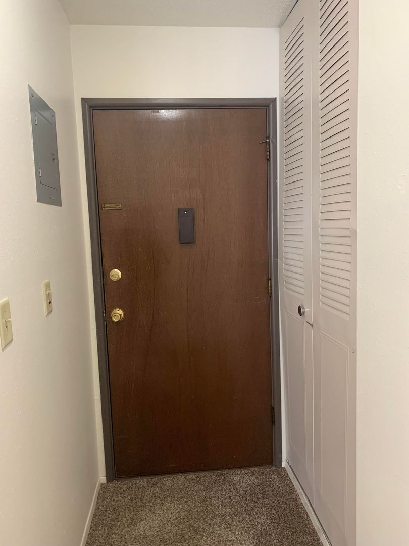 Fargo Apartment: 1010 16th St N