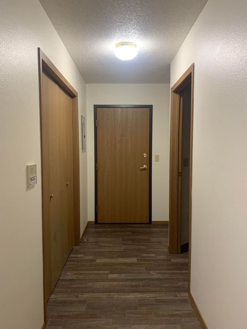 Fargo Apartment: 1704-1736 Dakota Dr. N.