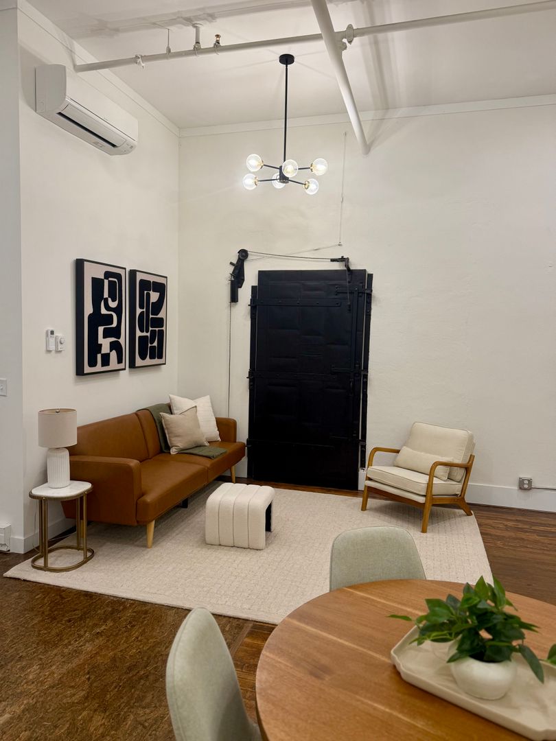 Red Wing Apartment: 419 Main Street