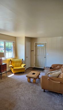Just Listed – photo 1