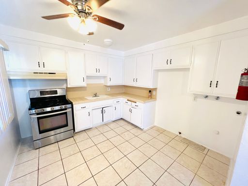 Charming 2-Bedroom, 1-Bath – photo 1