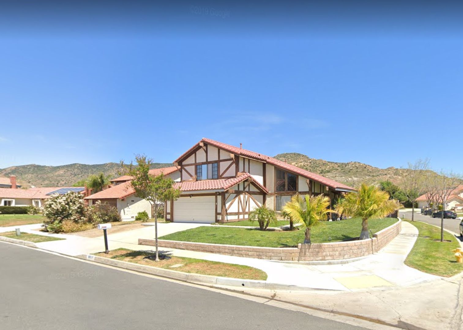 Simi Valley House: 1802  Alscot Avenue