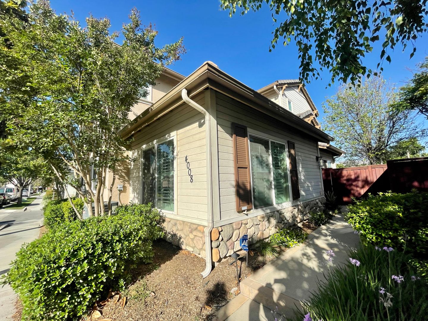 Riverside House: 4008 Alicia Ct