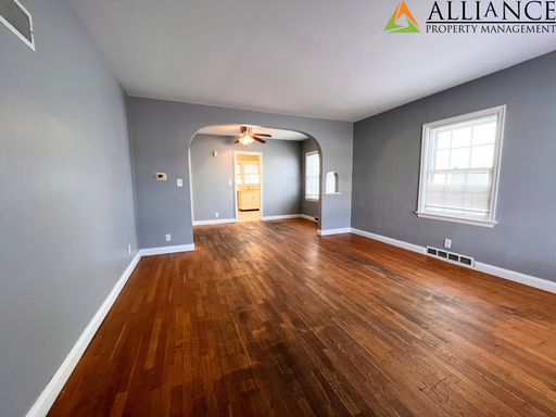 Close to Aggieville! Fenced Backyard! Short term through end of May, June, July! Option to Renew! – photo 1