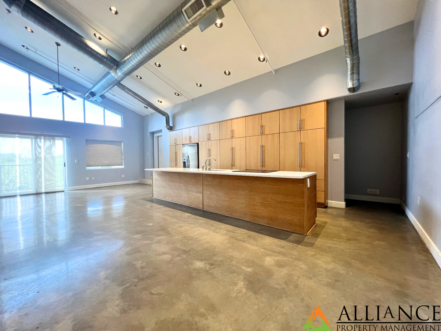 Manhattan Condo: 820 N. Manhattan Ave.