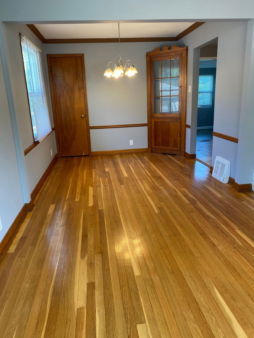 St. Louis House: 1253 Avant