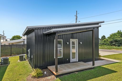 Cottages on 30th Ave E - BRAND NEW - 1 Bedroom 1 Bath with garage – photo 1