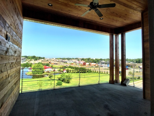 The Edge- 3 bed 3.5 bath- Roof Top Balcony- Close to Campus – photo 1