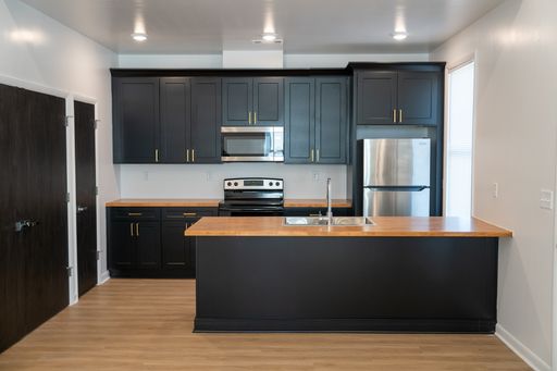 Cottages on 30th Ave E - BRAND NEW - 2 Bedroom 2 Bath with Covered Carport – photo 1