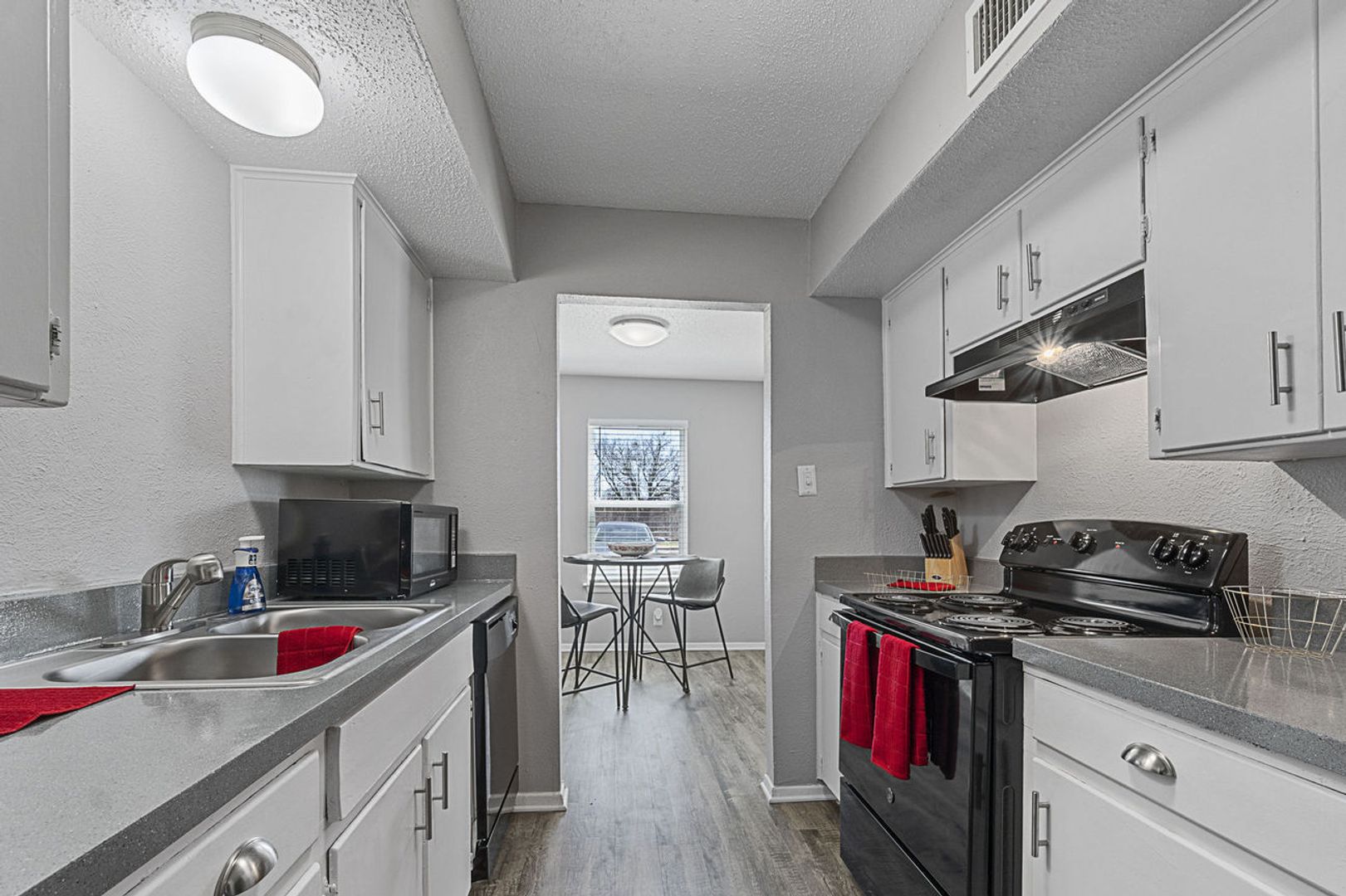 Wichita Falls Apartment: 1200 Ridgeway Dr.