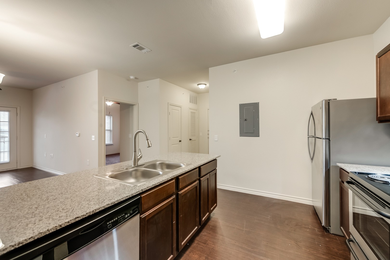 Greenville Apartment: 2410 Jack Finney Blvd.