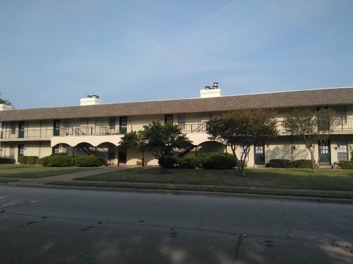 3BD/2BA Ready to Move In! – photo 1