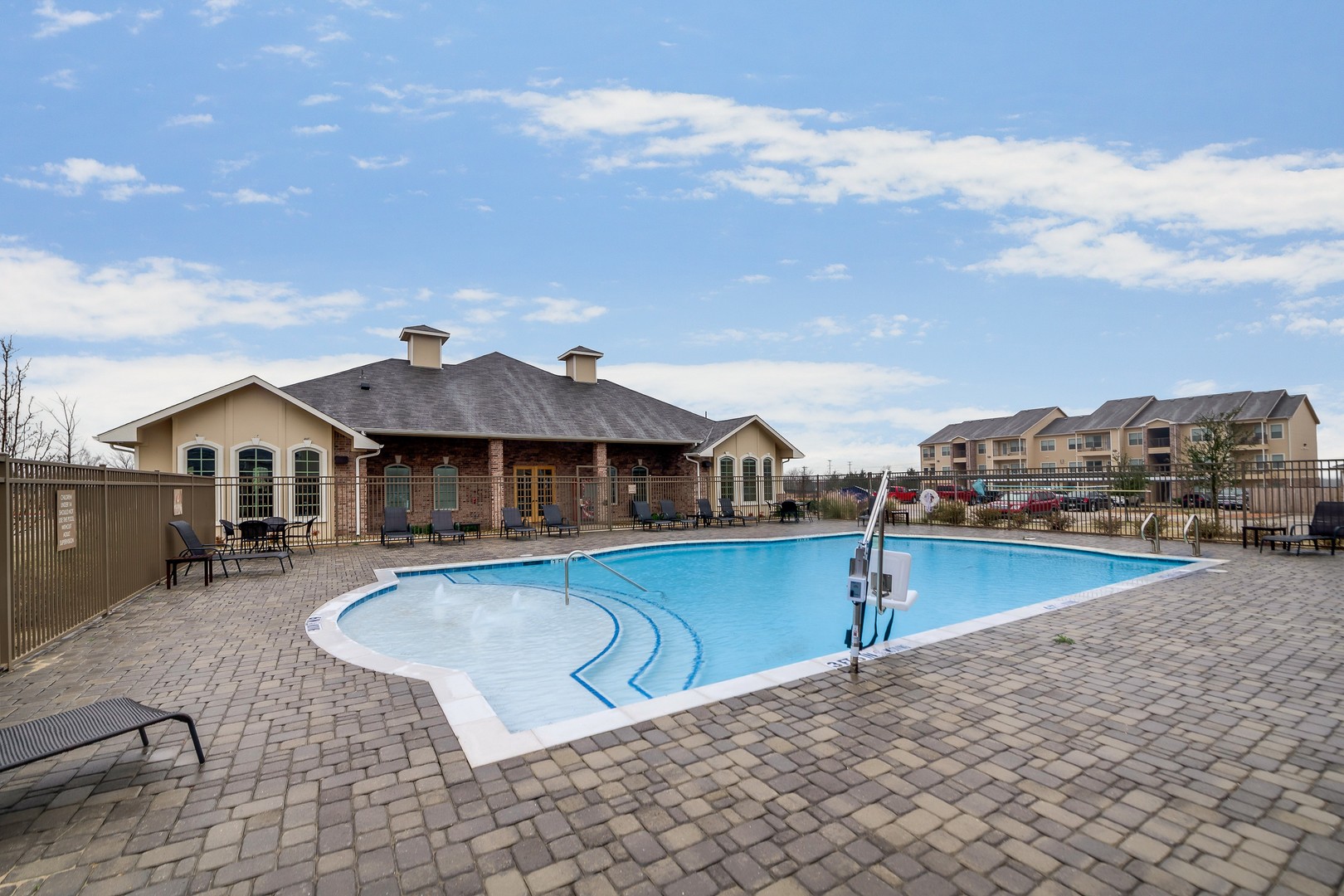 Greenville Apartment: 2410 Jack Finney Blvd.