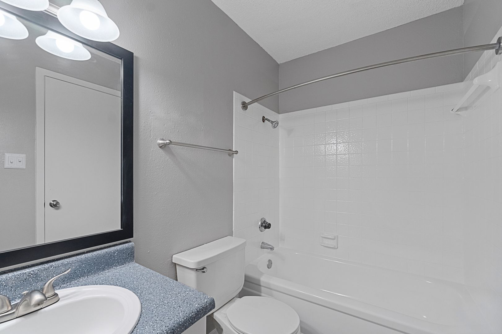 Longview Apartment: 614 Gilmer Rd.