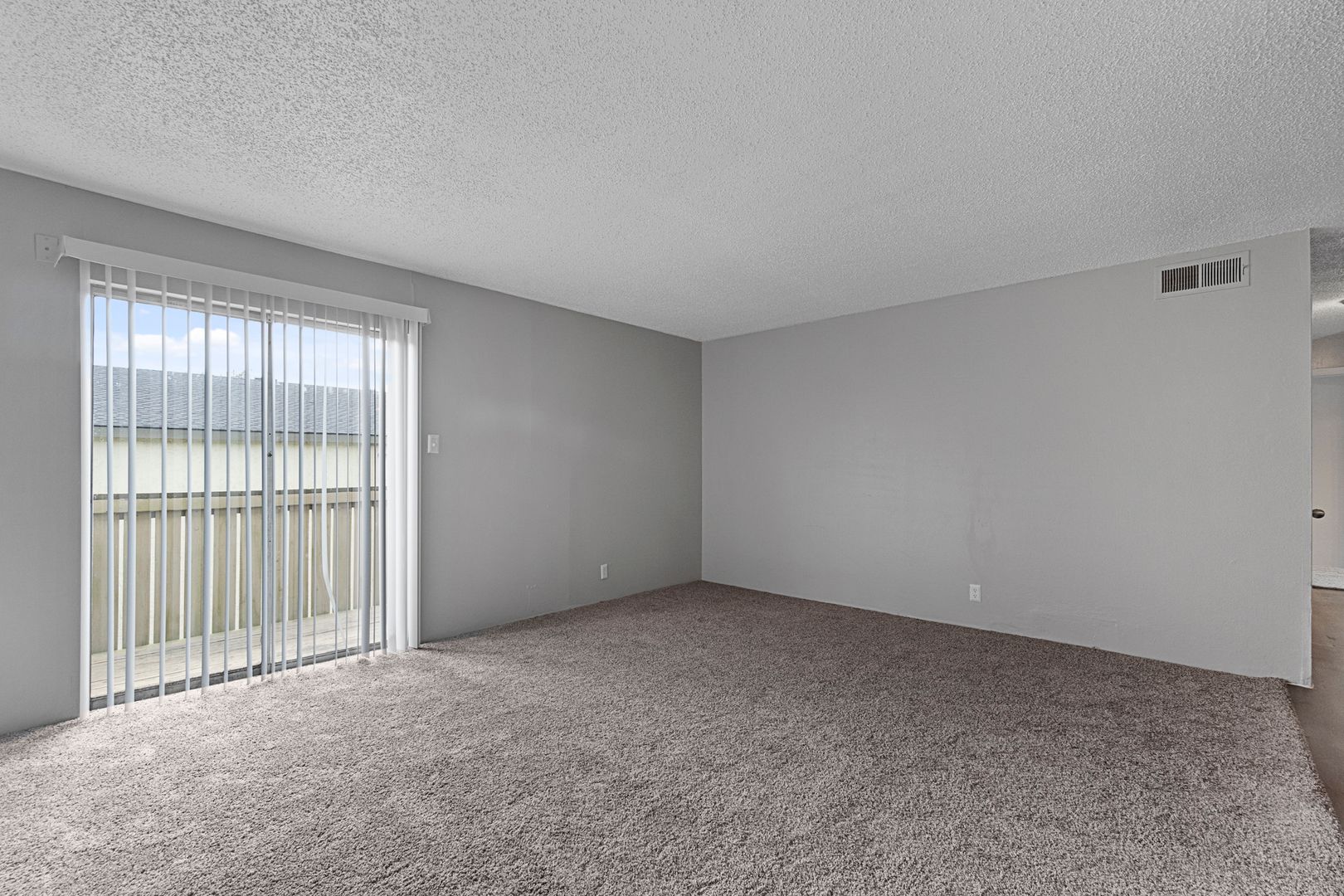 Longview Apartment: 614 Gilmer Rd.