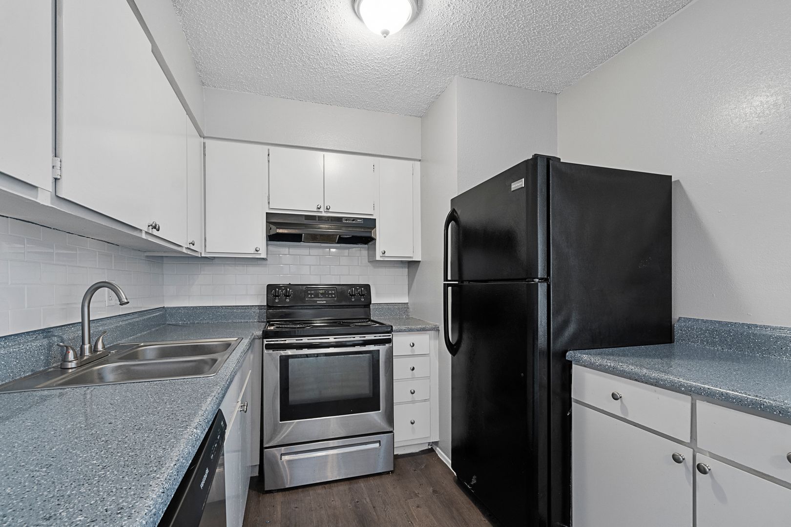 Longview Apartment: 614 Gilmer Rd.