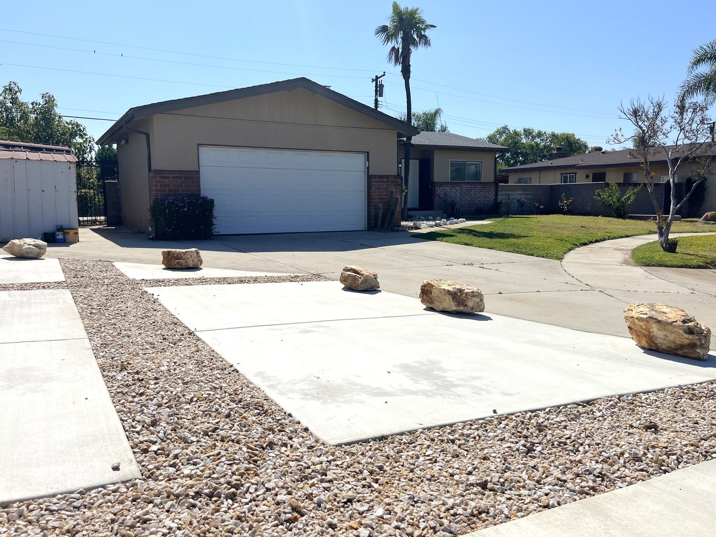 Rialto House: 1579 N. Clifford Ave.
