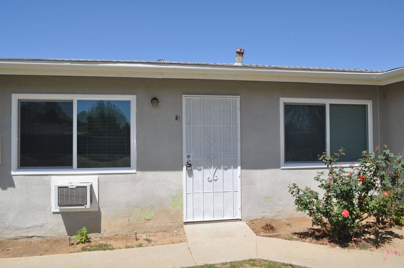 Grand Terrace Apartment: 21808 Walnut  Ave