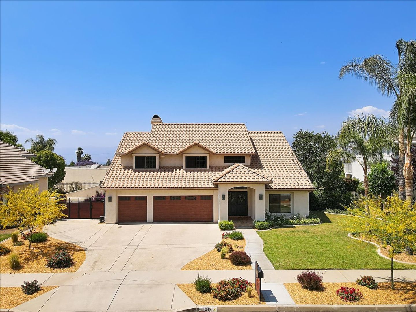 Redlands House: 1617 Arcata Dr.