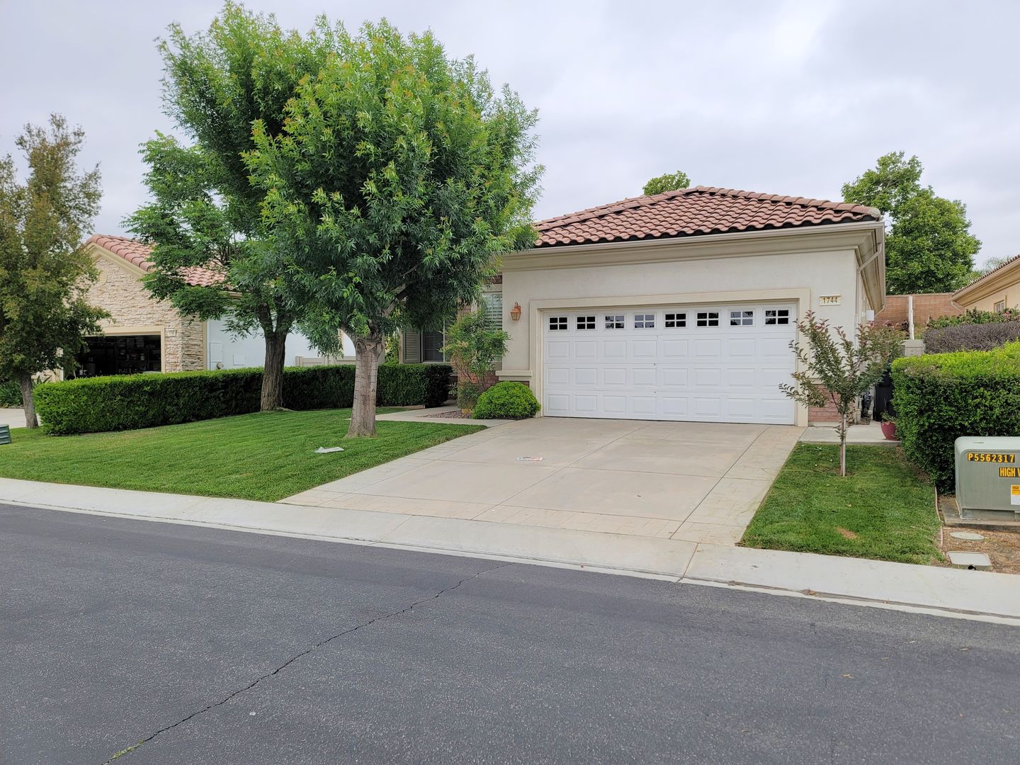Beaumont House: 1744 Sarazen St