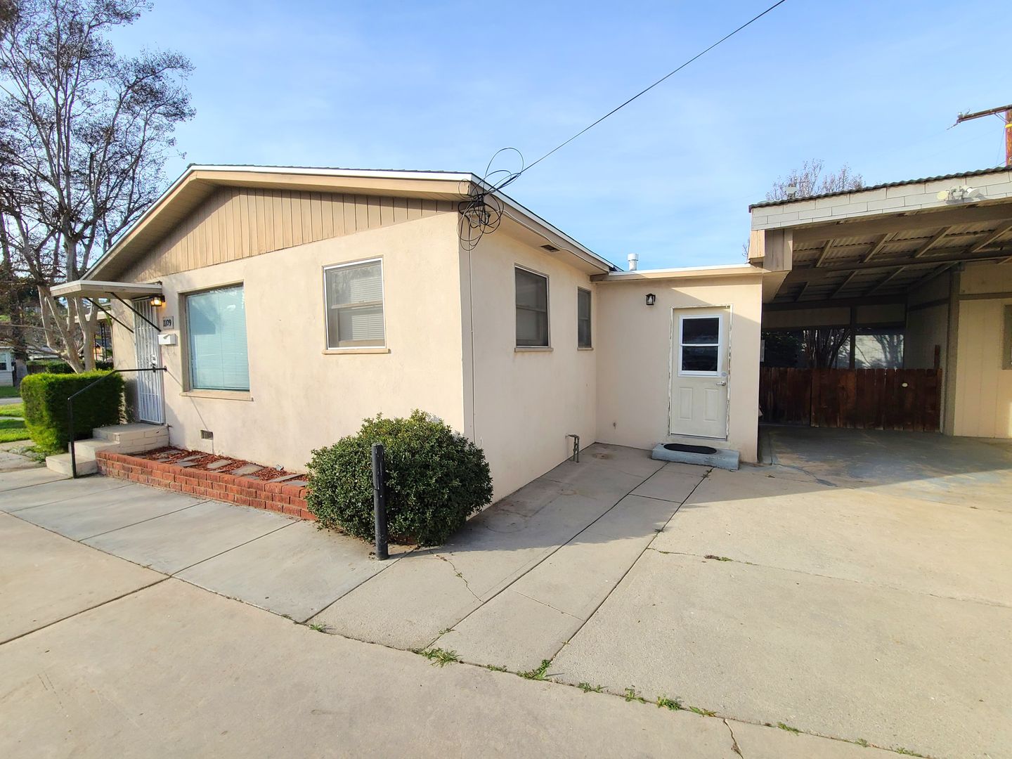 Loma Linda Apartment: Richmont Road
