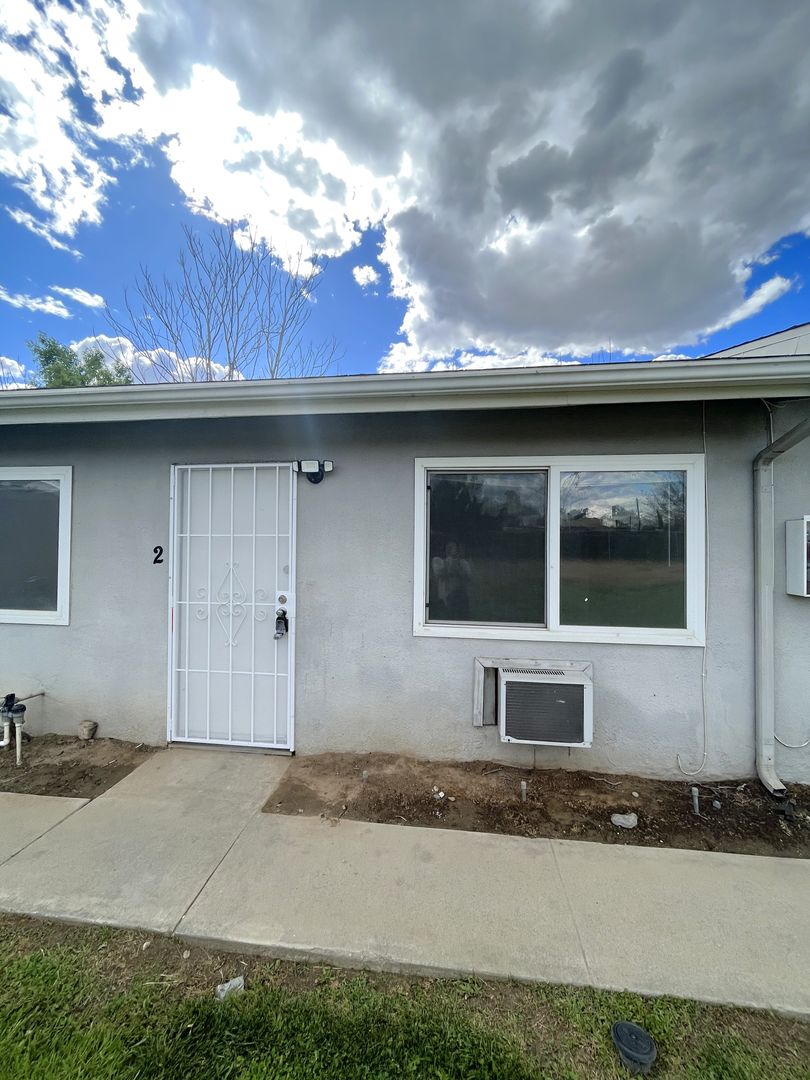 Grand Terrace Apartment: 21808 Walnut  Ave
