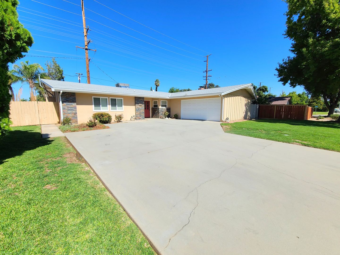 Redlands House: 1012 Fulbright Ave.