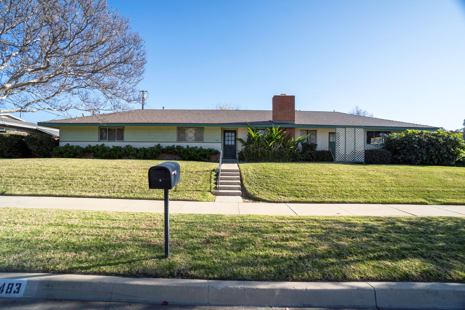 Redlands House: 1483 W Cypress Ave