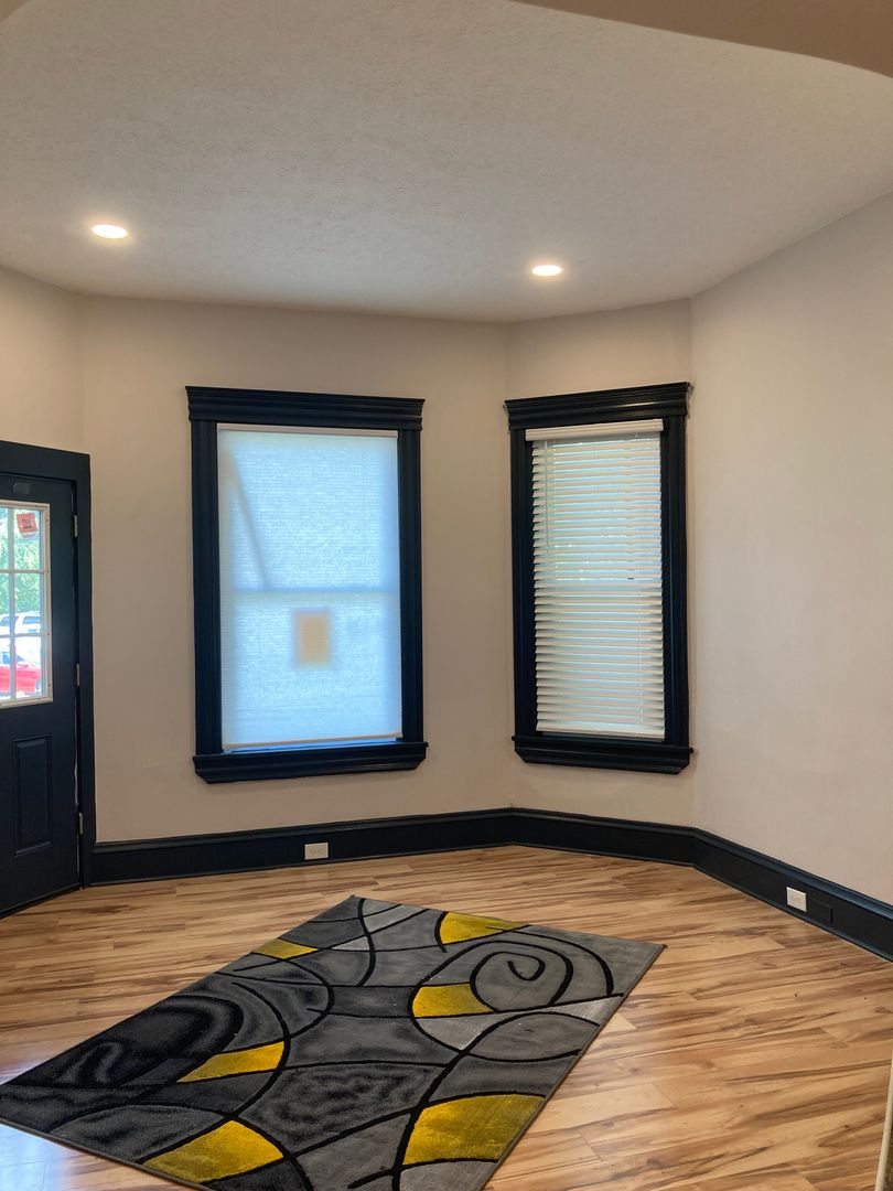 Cleveland Apartment: 6701 Madison Ave