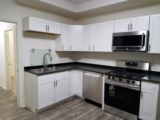 Cleveland Townhome: 1862 W 48th Street