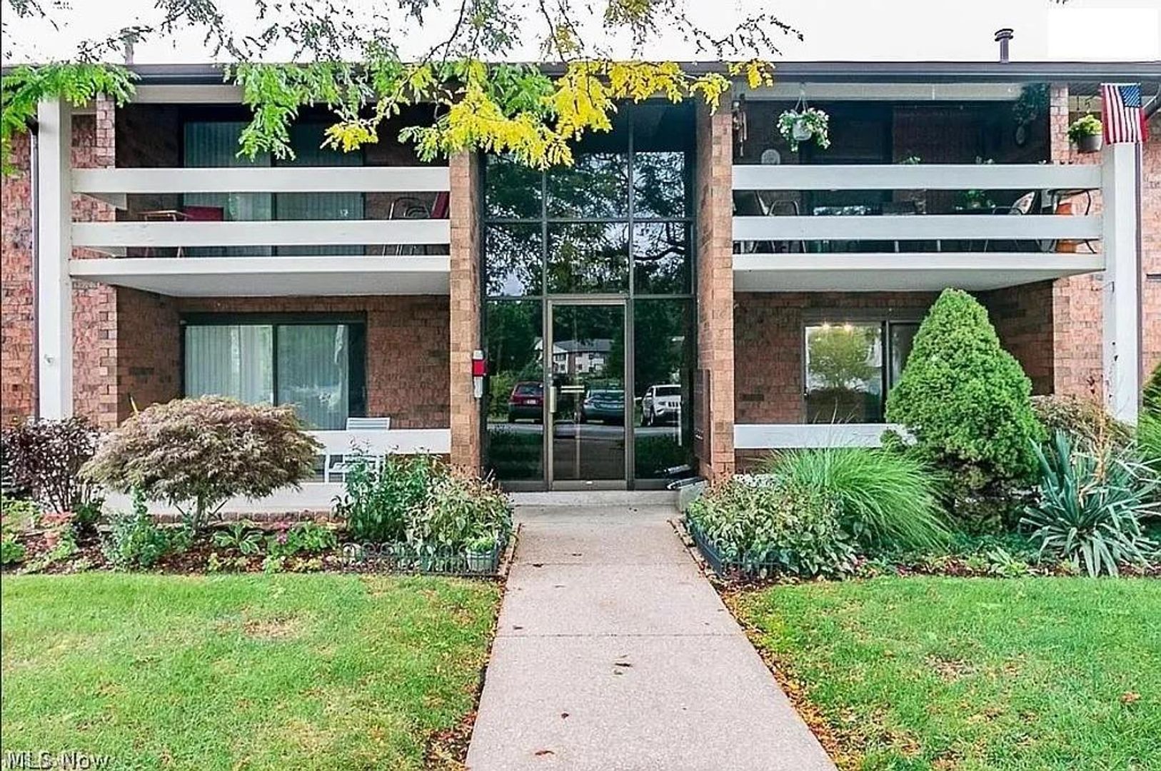 Willoughby House: 1263 Lost Nation Rd. Unit 22