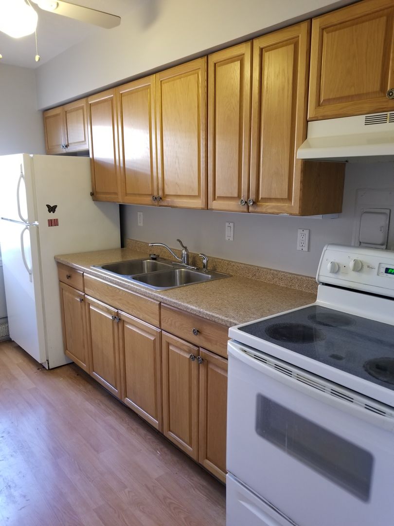South Euclid House: 13789 Cedar Rd. Unit 300