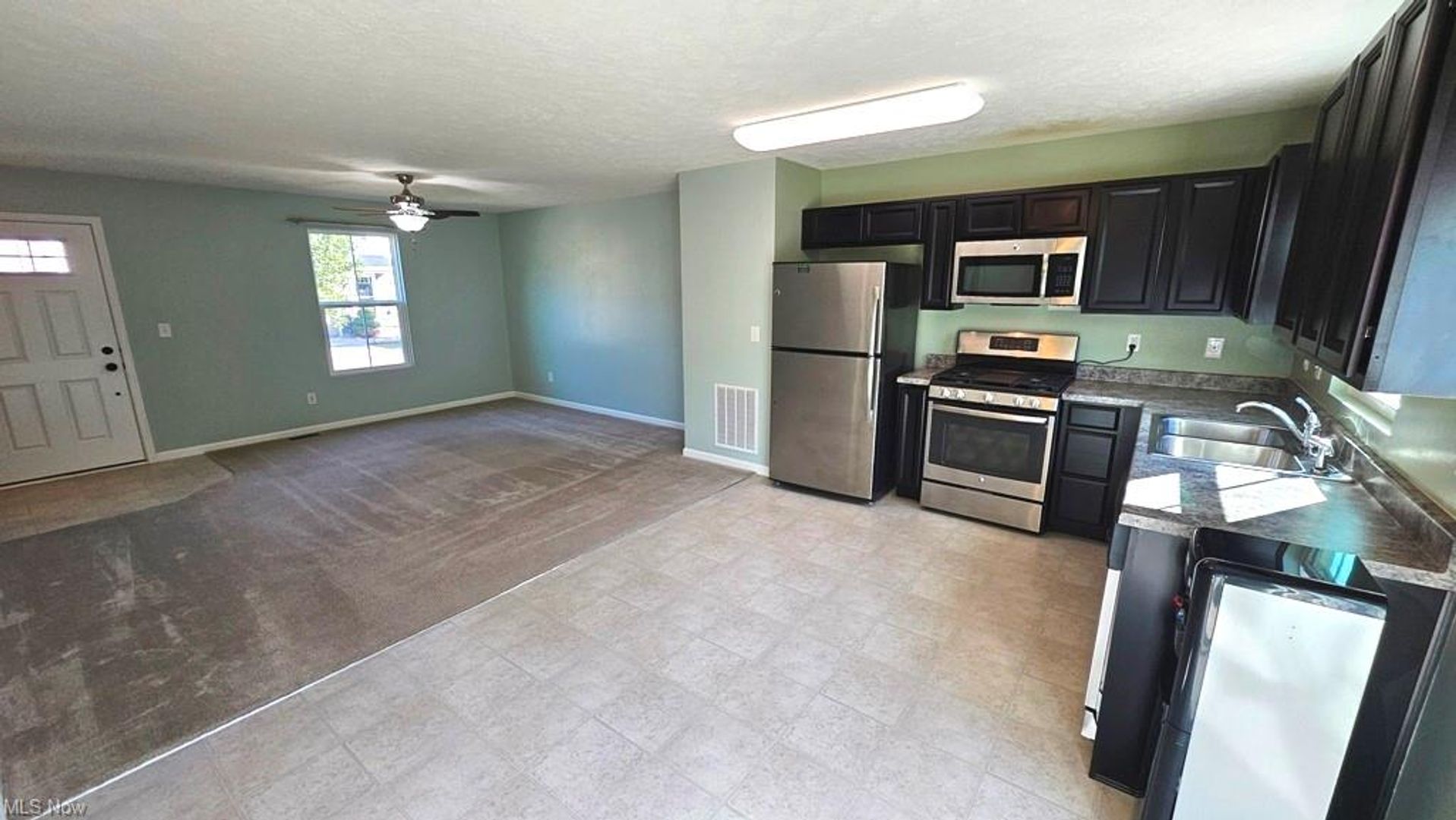 Reminderville House: 3320 Blossom Trail