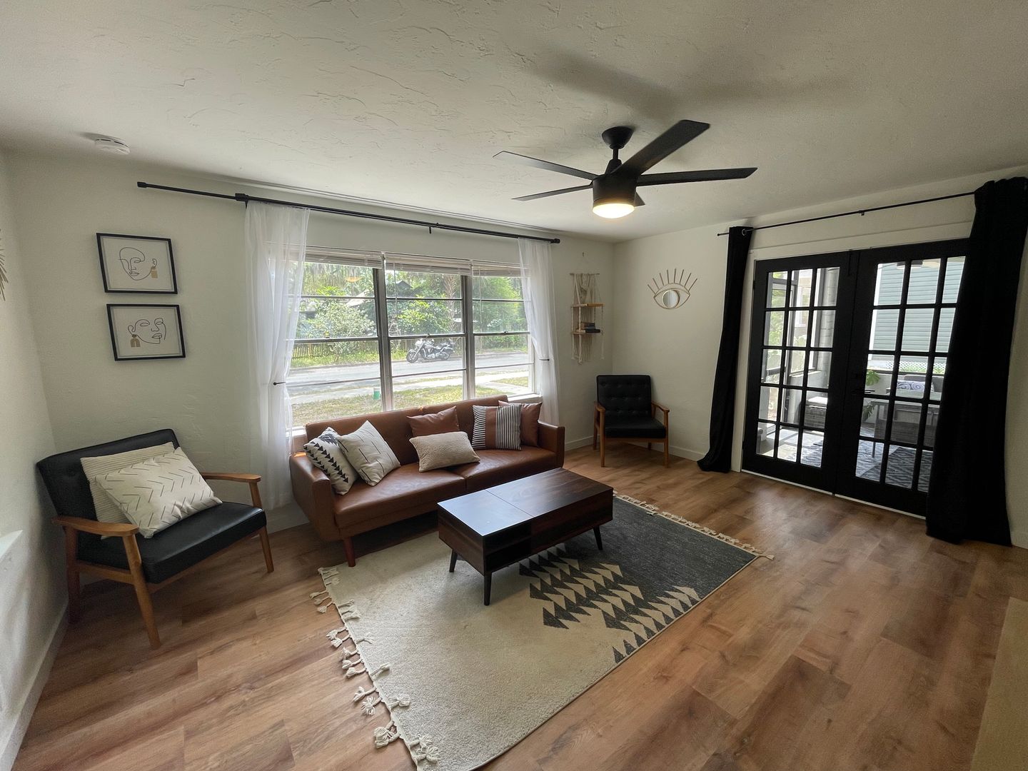 Gainesville House: 724 NE 4th Avenue