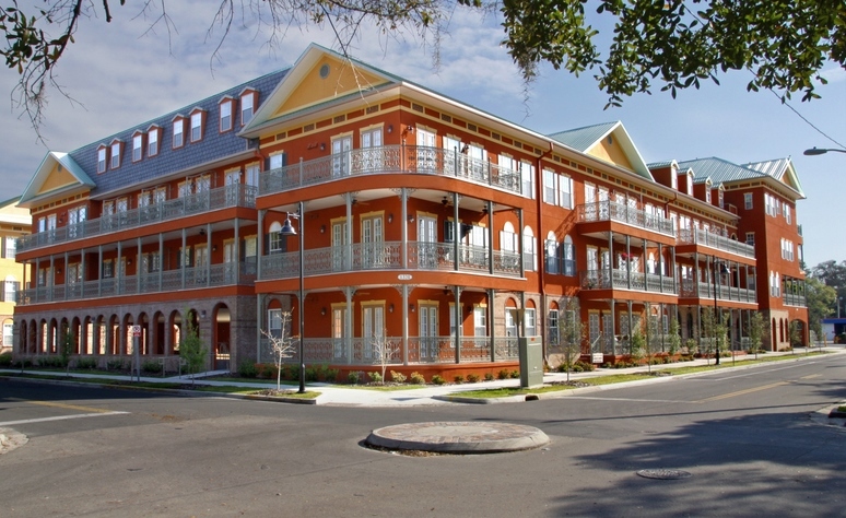 Gainesville House: 1320 NW 3rd Avenue