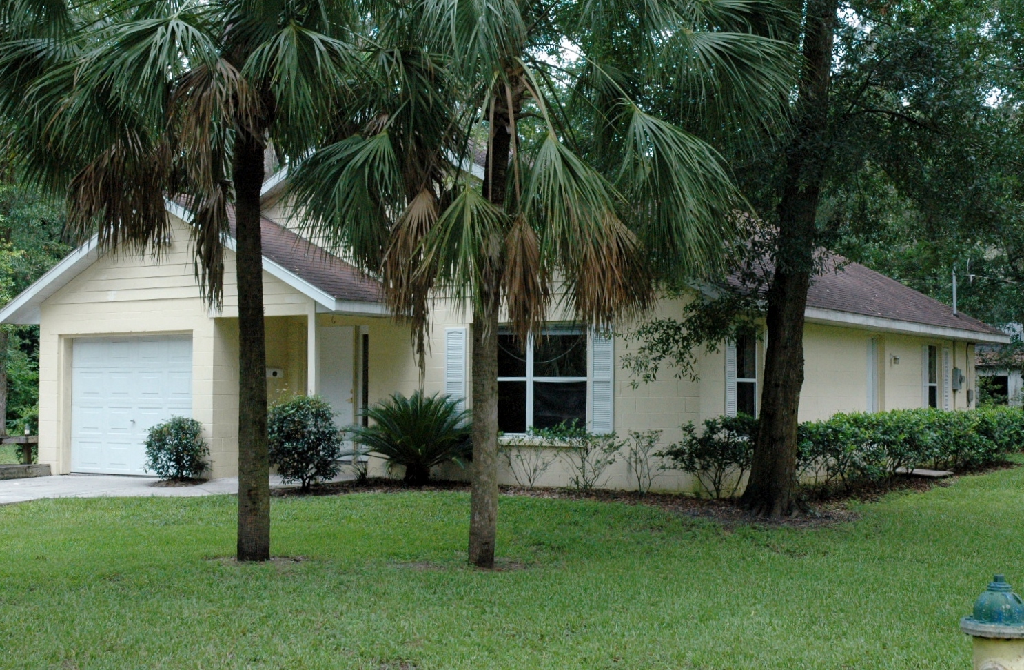 Gainesville House: 1512 NW 6th Avenue