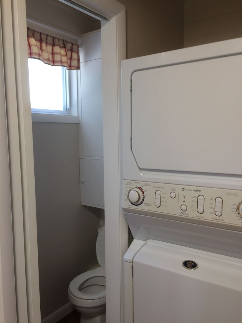 Gainesville House: 1922 NW 4th Ave