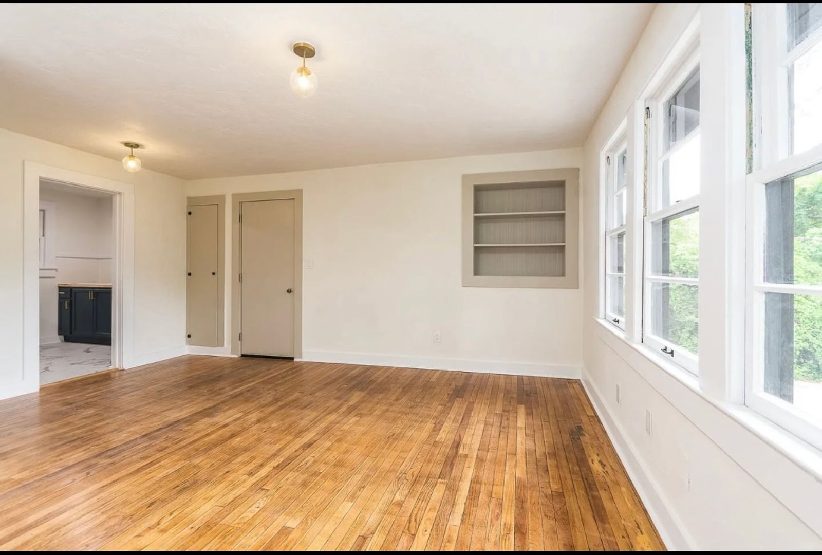 Gainesville House: 722 NE 4th Avenue
