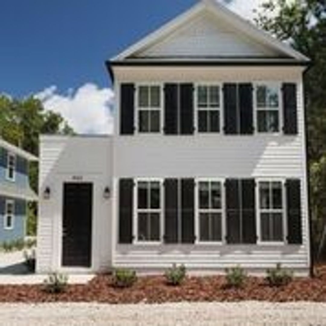 Gainesville House: 842 NW 6th Avenue