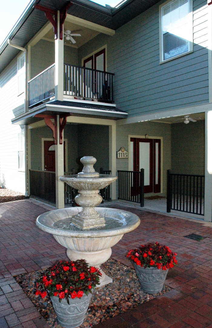 Gainesville House: 1115 SW 6th Avenue