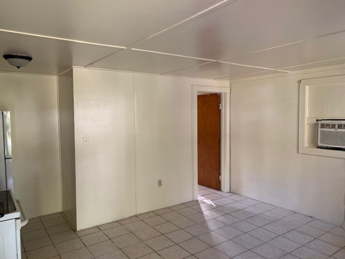 Gainesville House: 825 NW 4th Avenue