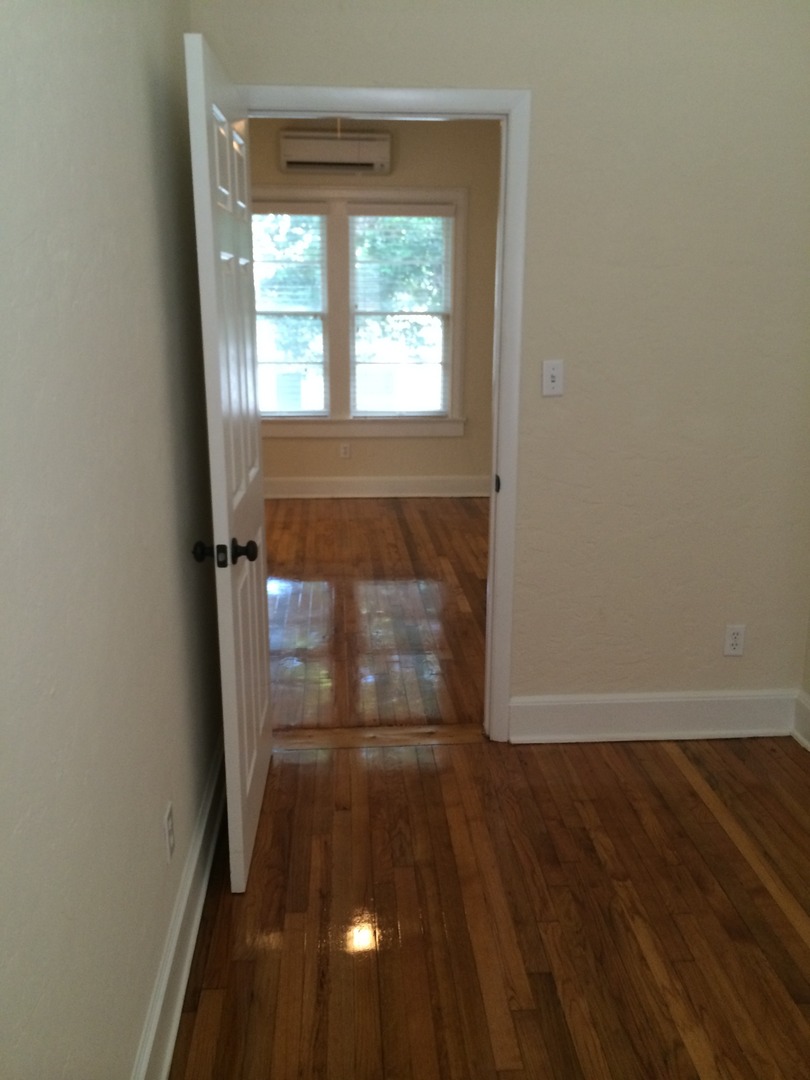 Gainesville Apartment: 919-A SW 5th Avenue