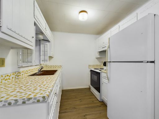 100 Northwest Drive - 19, Fredericksburg, TX 78624