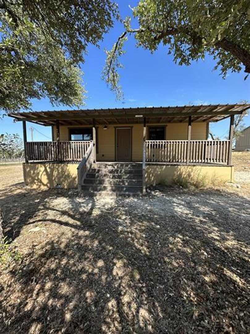 Harper House: 79 Hill Country Cabin Ln.