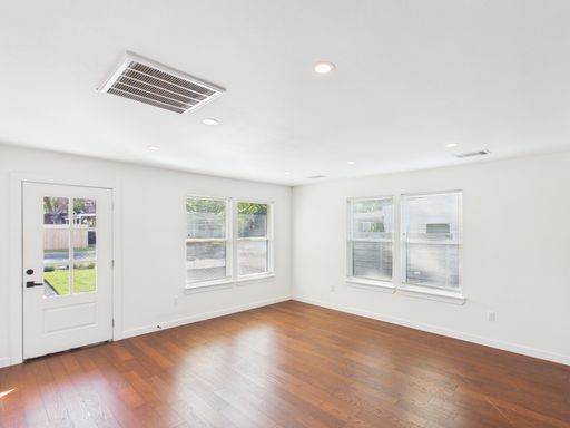 313 Fulton Street, Fredericksburg, TX 78624