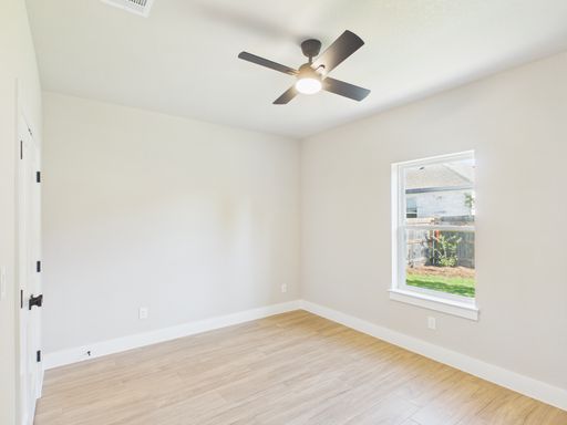 110 Parlin, Fredericksburg, TX 78624