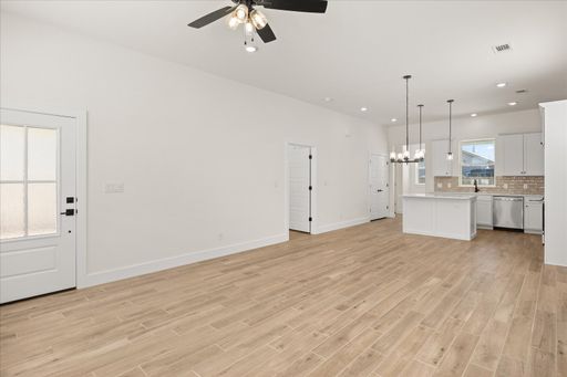 802 S Creek , Unit 101, Fredericksburg, TX 78624