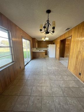 110 West Nimitz Street, Fredericksburg, TX 78624