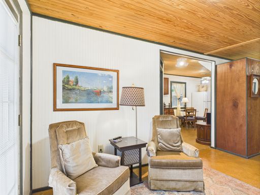 319 West Park Street, Fredericksburg, TX 78624